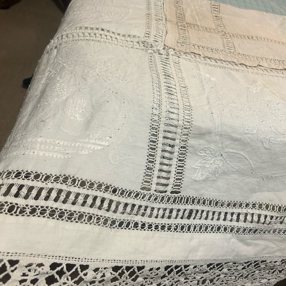 Vintage Handmade Crochet bed throw or anywhere throw. AS IS